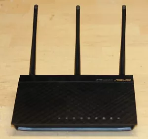 Asus RT-AC66U Wireless Dual Band 3x3 802.11ac Gigabit Router (free ship) - Picture 1 of 6