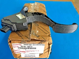 Genuine Toyota & Lexus (2005-2015 Models Sensor Assy Acceleration 78110-08010 ! - Picture 1 of 1