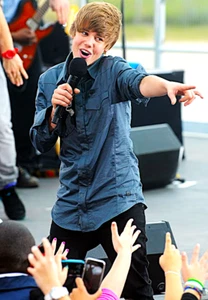 Calamita fotografica Justin Bieber sul palco 3"x5" - Foto 1 di 1