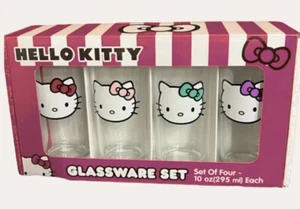 Juego de 4 vasos de cristalería Sanrio Hello Kitty de 10 oz nuevo en caja - Imagen 1 de 7
