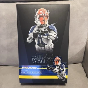 Hot Toys Star Wars Captain Vaughn 1:6 Scale Figure The Clone Wars New TMS065 - Picture 1 of 4