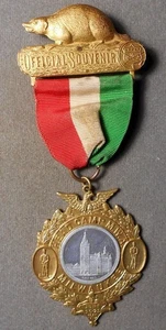 Badge: Milwaukee, Head Camp M.W.A., June 20-25, 1905 (City Hall)   (MWA Emblem) - Picture 1 of 2