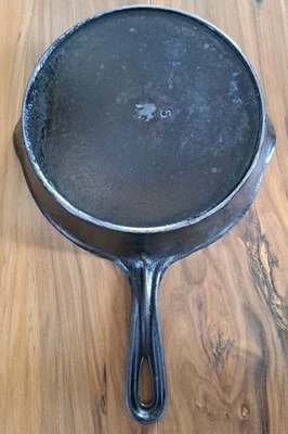 Vintage 1920-50's Vollrath Cast Iron Skillet Smooth Bottom Good Condition - Image 1 of 4