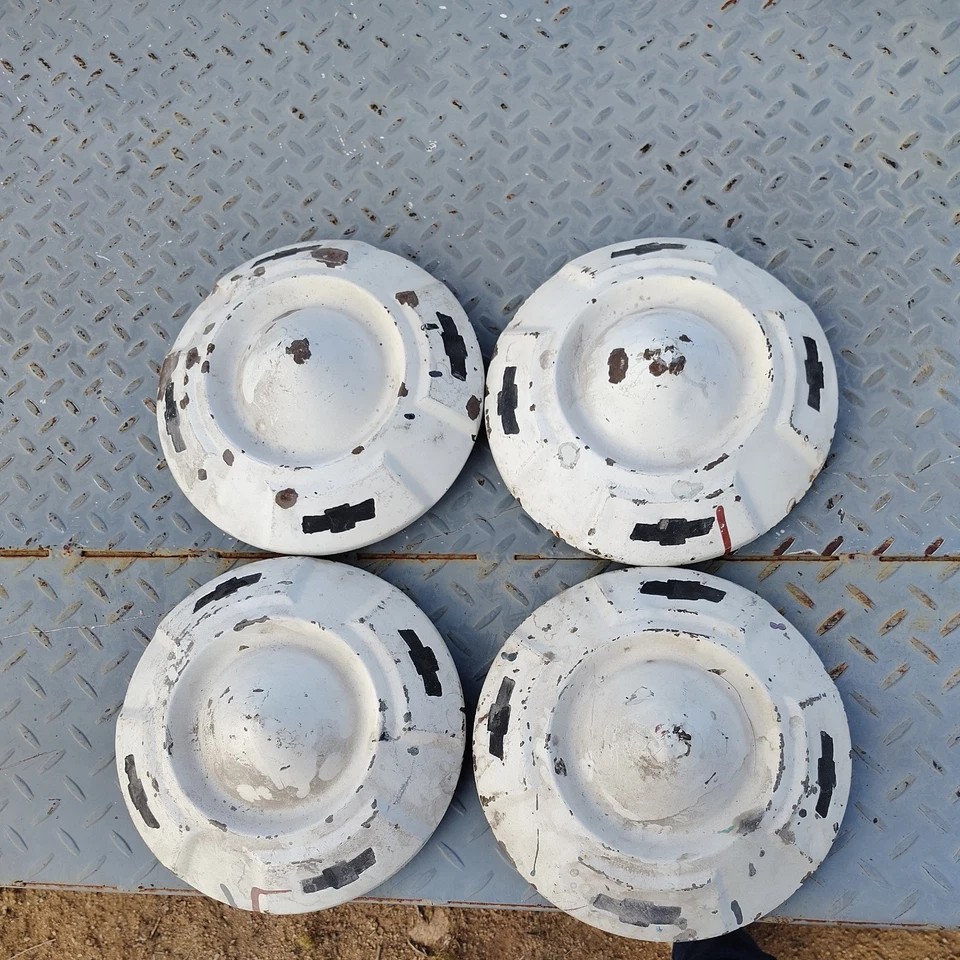 1958 59 Chevrolet Truck pickup 1/2 Ton Painted Hubcaps  - Image 1 of 4