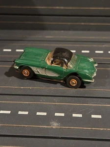 AURORA 1960 CHEVY CORVETTE HARDTOP SLOT CAR GREEN BLACK - Picture 1 of 3