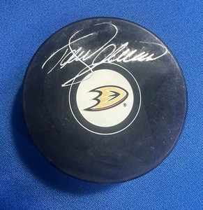 Teemu Selanne Autographed Anaheim Ducks Hockey Puck Fanatics COA - Picture 1 of 3
