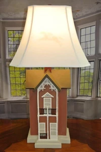 Disney Satatoga Springs Resort Spa Beistelltisch Nachttisch KERAMIKLAMPE Requisite Pferd - Bild 1 von 1