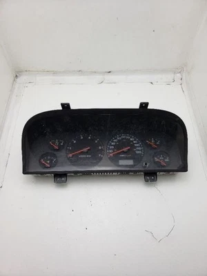 Velocímetro Cluster Laredo MPH compatible con 01 Grand Cherokee 384948 Foto 1 de 4