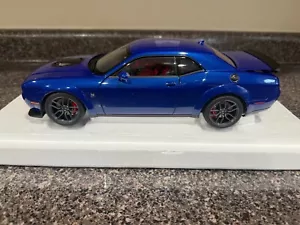 Auto Art 71772 1/18 Dodge Challenger R/T Scat Pack carrocería ancha 2022 azul índigo - Imagen 1 de 8