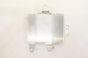 Módulo de control amplificador de sonido de audio Tesla Model Y 2020-2025 OEM 150715200A - Imagen 1 de 11