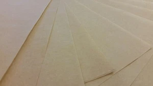 Braune fettdichte Papierblätter 25 cm x 35 cm  - Bild 1 von 2