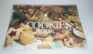 50% OFF SALE 1998 Cookbook WE Wisconsin Electric RECIPES Cookie Book - Picture 1 of 4