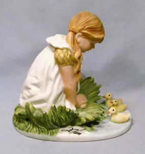 Donald Zolan Little Girl Watching Ducks Ducklings in Pond Bisque Figurine - Bild 1 von 5