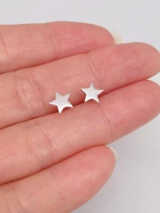 Silver Star Stud Earrings 925 Sterling Silver Tiny Dainty Star Post Studs 6mm - Picture 1 of 12