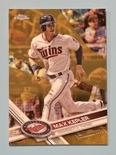2017 Topps Chrome Max Kepler Gold Wave Refractor /50 Minnesota Twins #49