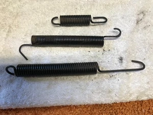 Poulan Lawn Tractor PB195H42LT (960420036-04) THREE TENSION SPRINGS - Picture 1 of 4