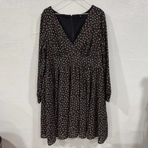 Mini Vestido Torrid Talla Grande Floral Cuello en V Georgette Negro Manga Larga Patinador - Imagen 1 de 11