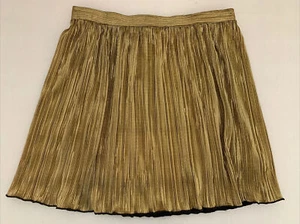 NWOT Twenty One - XXI Gold Metallic Look Short Skirt Size Medium - Picture 1 of 9