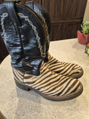 Botas de caubói raras vintage Tony Lama femininas tamanho 7 1/2 padrão zebra estilo roper - Imagem 1 de 4