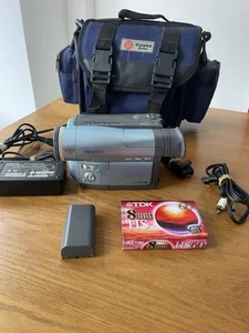 SAMSUNG VP-L530B 8mm Camcorder - Picture 1 of 20