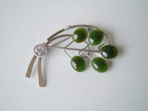Vintage Brosche Jade Cabochon Metall Silberton 6,6 g/5,2 x 3,0 cm - Bild 1 von 3