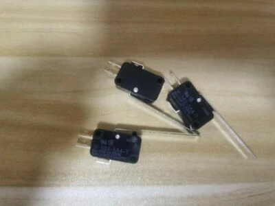 Microinterruptores 3 piezas nuevos Omron V-103-1A4-T V1031A4T marca Foto 1 de 3