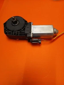 Window Lift Motor for Ford F-250 F-350 F-450 F-550 Super Duty 2000-2010 742-261 - Picture 1 of 3