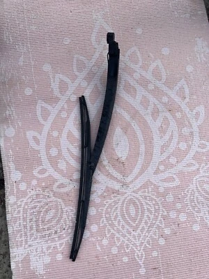  Toyota Prius Rear Wiper Arm Blade 2004-2005-2006-2007-2008-2009. - Image 1 of 3