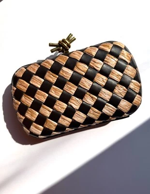 New Bottega Veneta Knot Minaudière Woven Intrecciato Straw Raffia Leather Clutch - Image 1 of 4
