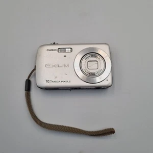 Casio EXILIM Zoom EX-Z33 10.1MP Digital Camera Silver - Untested - Picture 1 of 10
