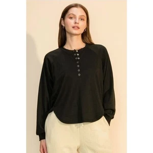 Sudadera para mujer HYFVE Henley alta baja de gran tamaño en negro mediana precio de venta sugerido por el fabricante 49 USD - Imagen 1 de 5