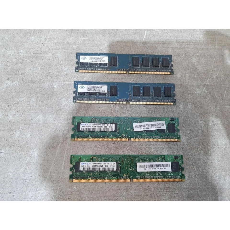 Lot of 4 Nanya & Samsung Memory Module (1GB & 512MB) DDR2 RAM 240-Pins PC2-5300 - Image 1 of 4