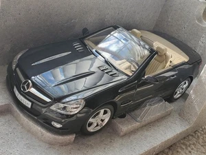 1/18 Minichamps Mercedes Benz SL Dealer Edition Obsidian Black B6 696 2387 - Picture 1 of 8
