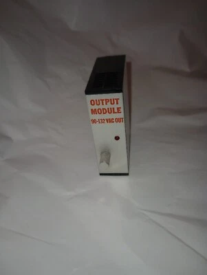 NEW GENUINE TEXAS INSTRUMENTS 5MT12-4OAL OUTPUT MODULE 90-132 VAC OUT - Image 1 of 4