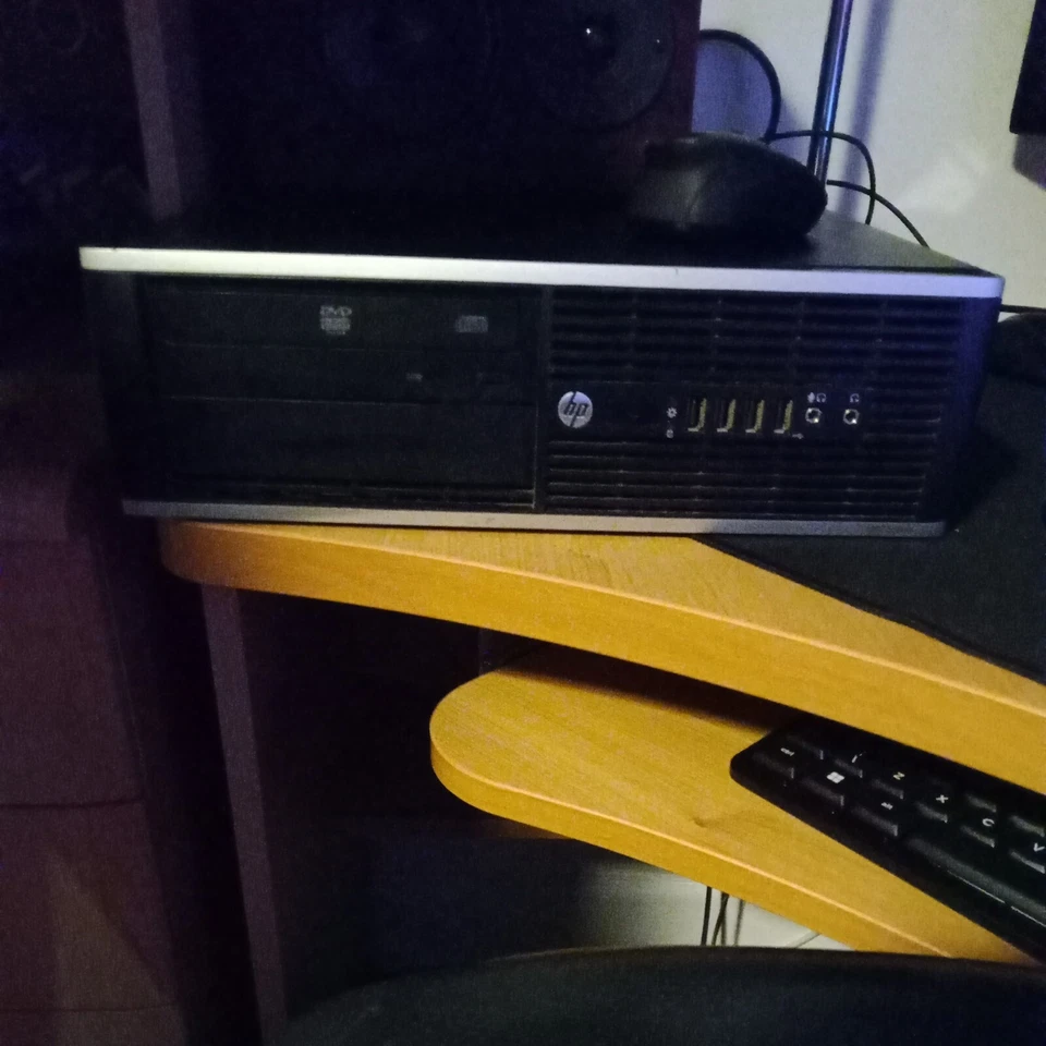 Desktop PC - HP Elite 8300 SFF Quad Core i5-3470 3.2GHz 8GB 1000GB  - Image 1 of 1