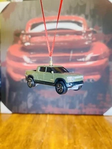 NUOVO RIVIAN R1T Pickup Camion Auto Elettrica Decorazione Natale Ev Regalo Regalo R1s - Foto 1 di 5