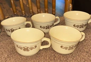(5) Halts Village Flat Cups With Flat Handles Tan/brown And (2) Matching Salad - Picture 1 of 9