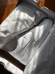 Nike Air Force 1 '07 Low Triple White UK9.5 - Consegna gratuita - Foto 1 di 7