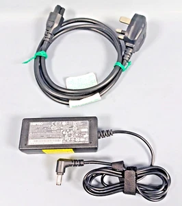 HP Model HP-A0301R Acer Laptop Adapter 19V DC 1.58A 30W + 3-Pin UK Plug Lead - Bild 1 von 10