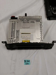 CD53 E46 *Read Description* BMW 325 Radio - Picture 1 of 10