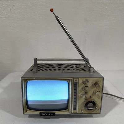 Vintage Sony 5-305UW Alll 5" Channel Transistor Broadcast Television Working - Image 1 of 4