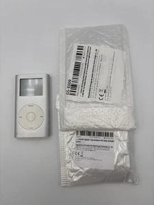 Apple iPod Mini 2nd Generation Silver (4GB) M9800B  2005 A1051 - Picture 1 of 11