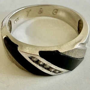 14k White Gold Mens Ring with 5 Diamonds/Black Onyx?/Distinctive/Size 9/5g Total - Picture 1 of 6