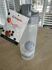 Vitamix Smoothie Cup Shaker Bottle With Storage Compartment 24 Oz 709 ml - Picture 1 of 4