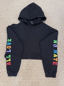Forever 21 Cropped Hoodie Sweatshirt Rainbow Sleeve All Love No Hate Black Sz M - Picture 1 of 5