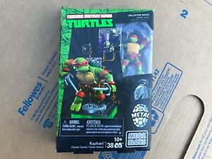 Teenage Mutant Ninja Turtles TMNT Collector Raphael Mini Figure Set - NEW