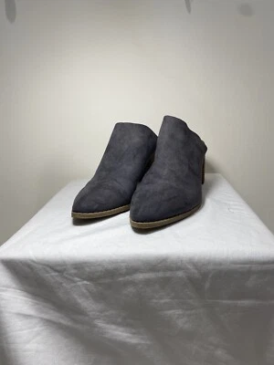 American Eagle Mule shoes Sizes  8 1/2 To 2 Inches hills - Image 1 of 4