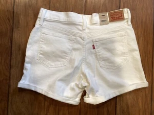 NEW Women's White Levi's Jean Shorts Size 10 - Picture 1 of 2