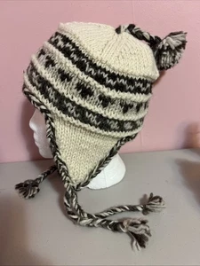 Womens Knit 100% Wool Sherpa Hat Fleece Lining Ear Flaps Pom Pom Tie Neck Nepal - Picture 1 of 7