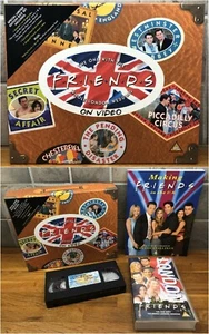 FRIENDS The Whole London Wedding Special Ltd Ed Box Set PAL VHS Video & Book - Foto 1 di 12